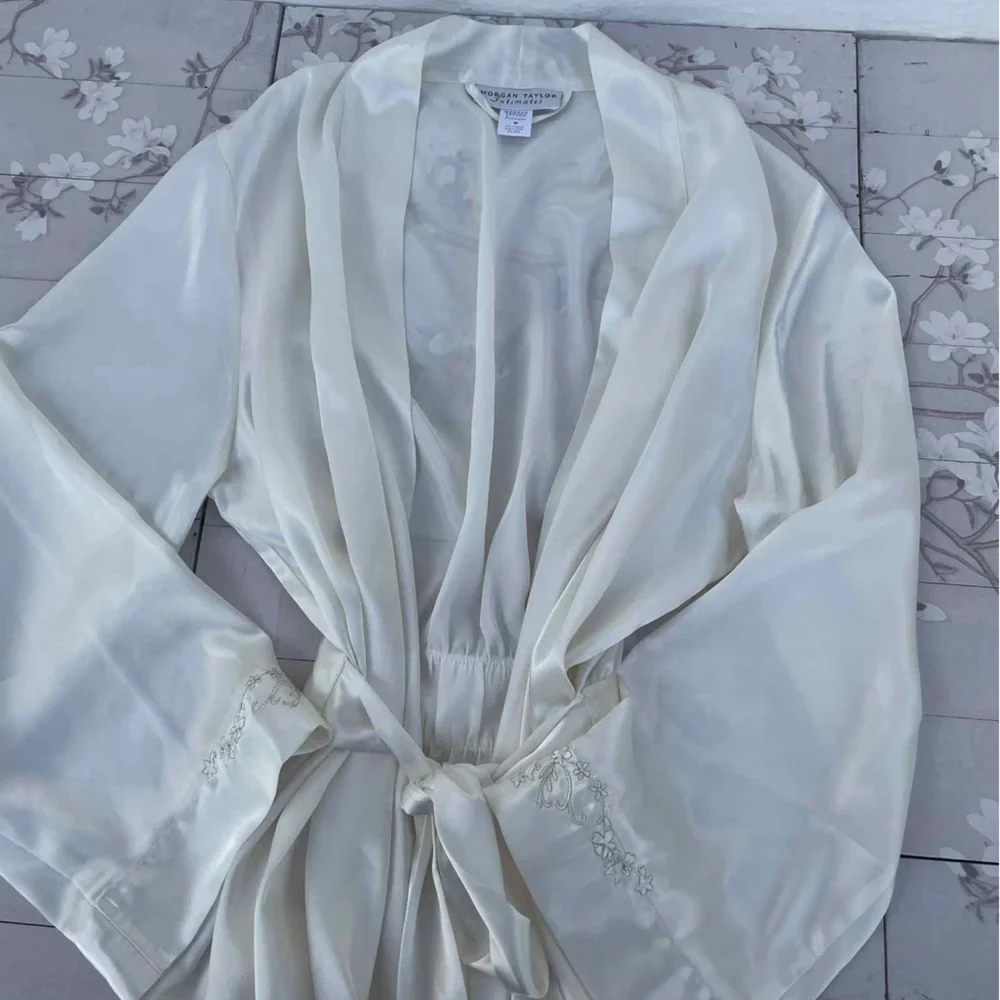 Morgan Taylor Cream Satin Robe
